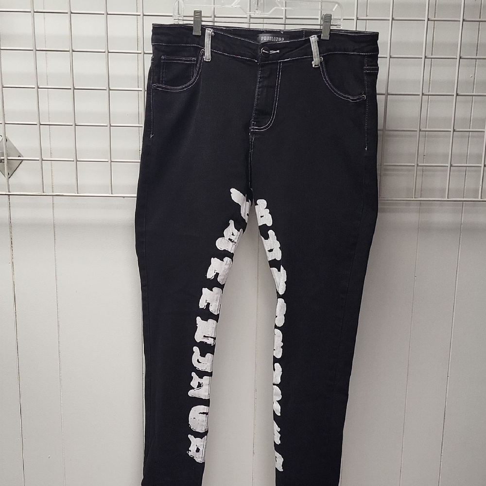 PHEELINGS Black Jeans with White Graphics, 38x30